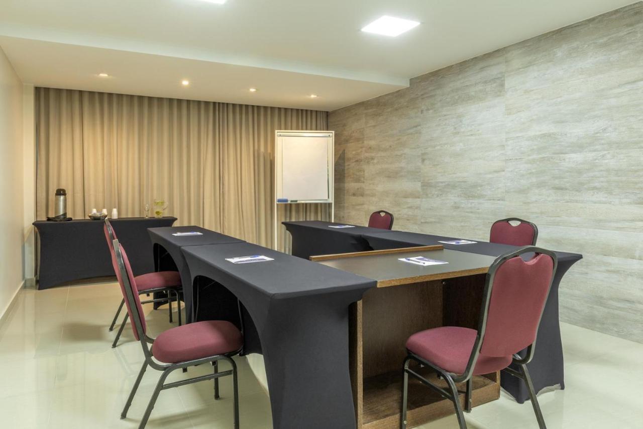 Sia Park Executive Hotel Candangolandia Zewnętrze zdjęcie